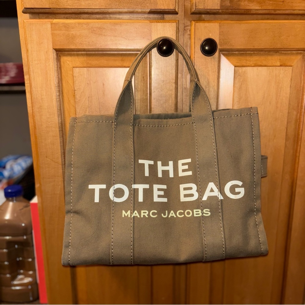 Marc Jacobs Tan Tote Bag